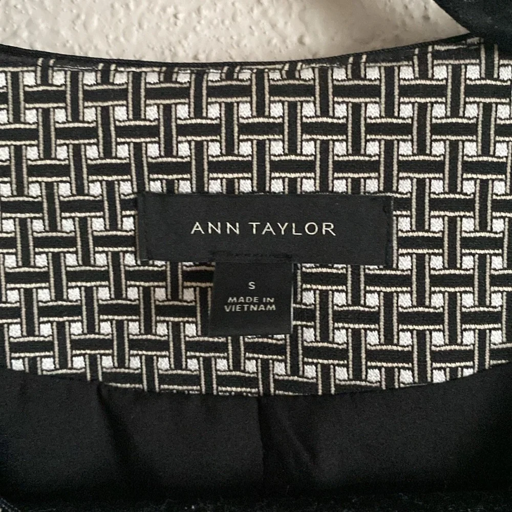 Anne Taylor Patterned Jacket - Picture 6 of 8